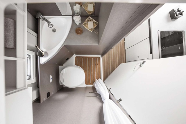 Vista Campervan van Bunk Campers