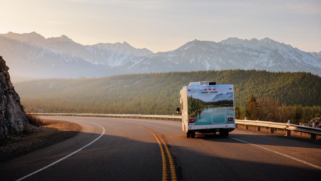 Wegbrengcampers Cruise Canada afbeelding